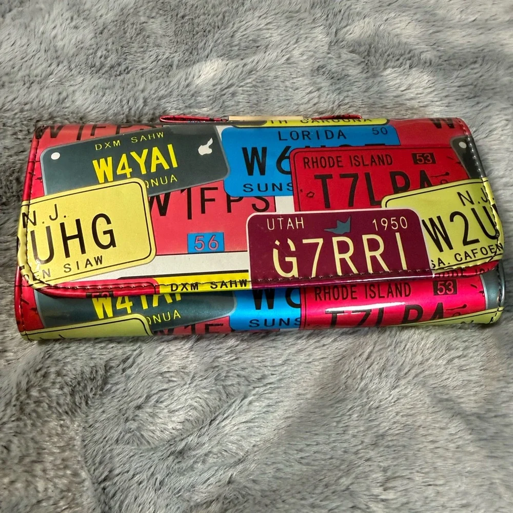 Colorful License Plate Clutch - Picture 5 of 5